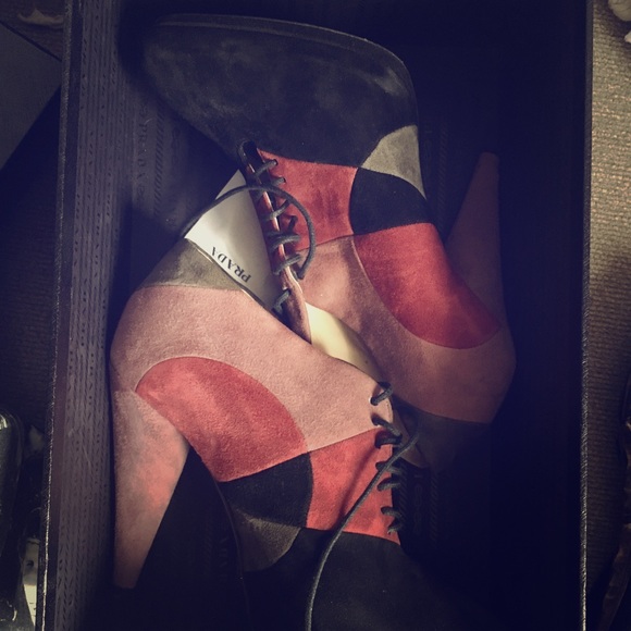 COPY - Prada Suede Heels - Picture 1 of 4